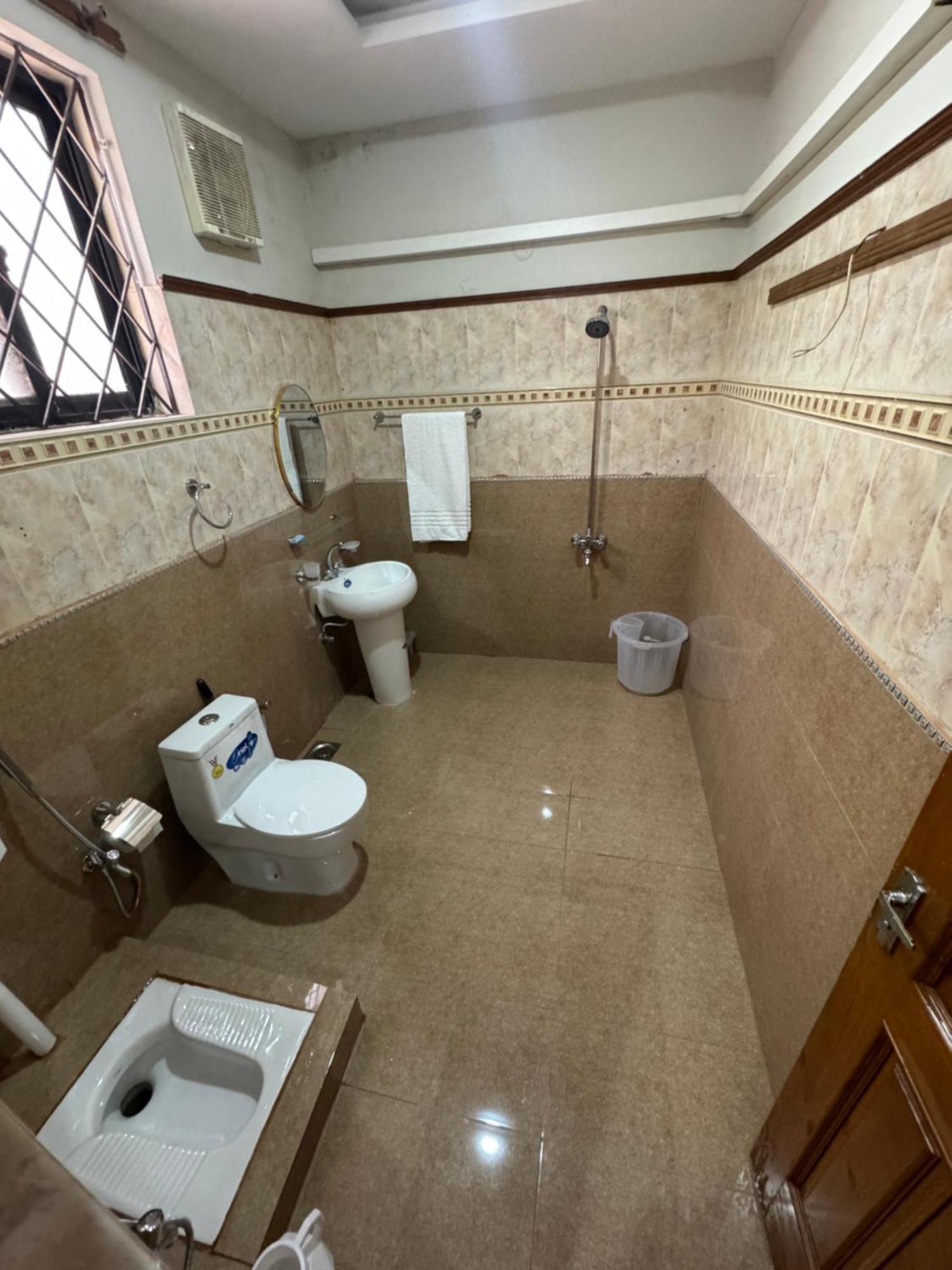 Royal Executive Inn Guest House Islamabad Eksteriør billede